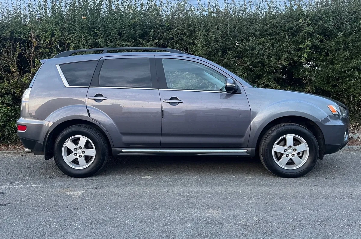 Mitsubishi Outlander 2.2 DID 2WD (NEW NCT) - Image 2