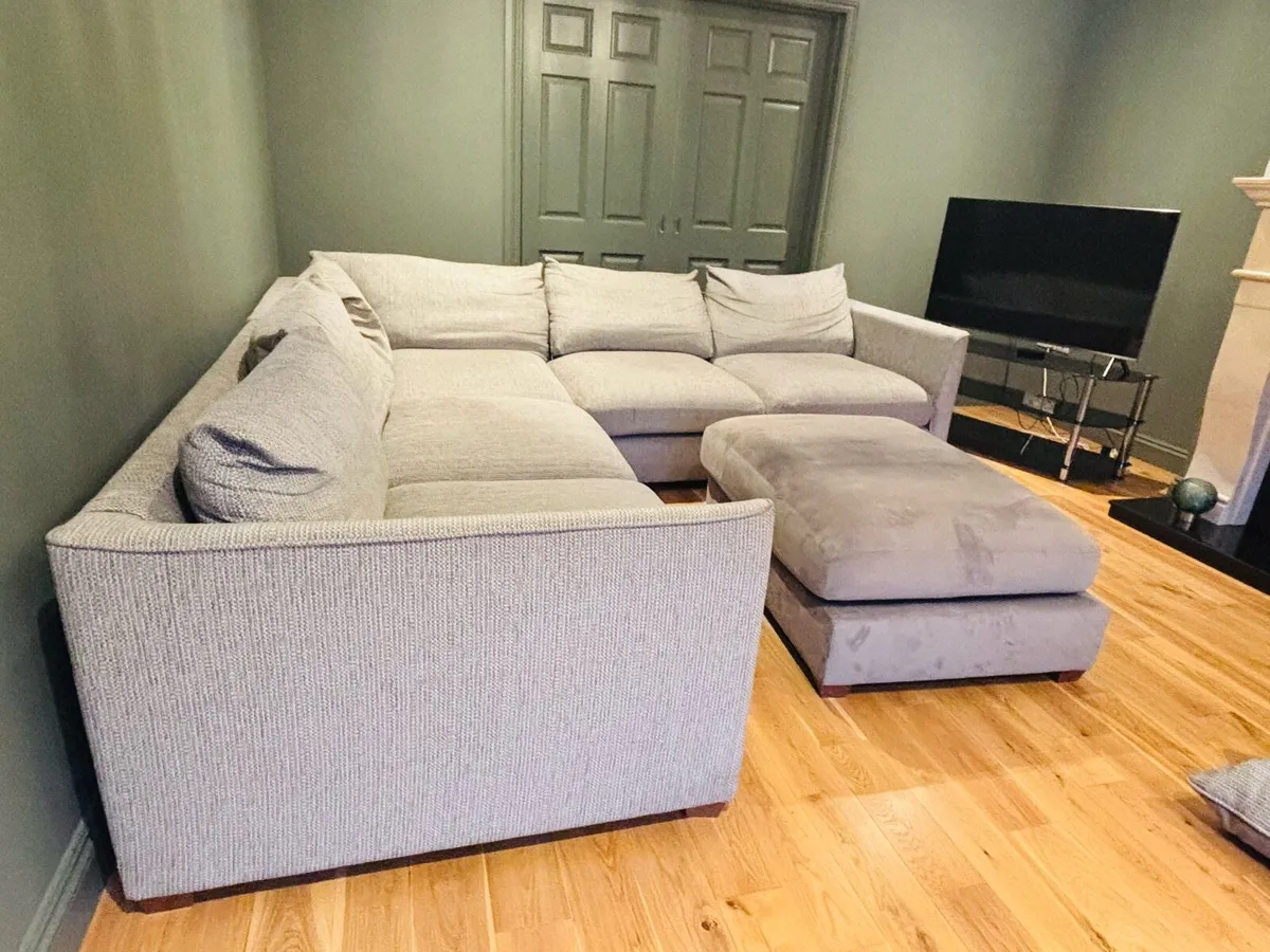 L shaped couch - Image 2