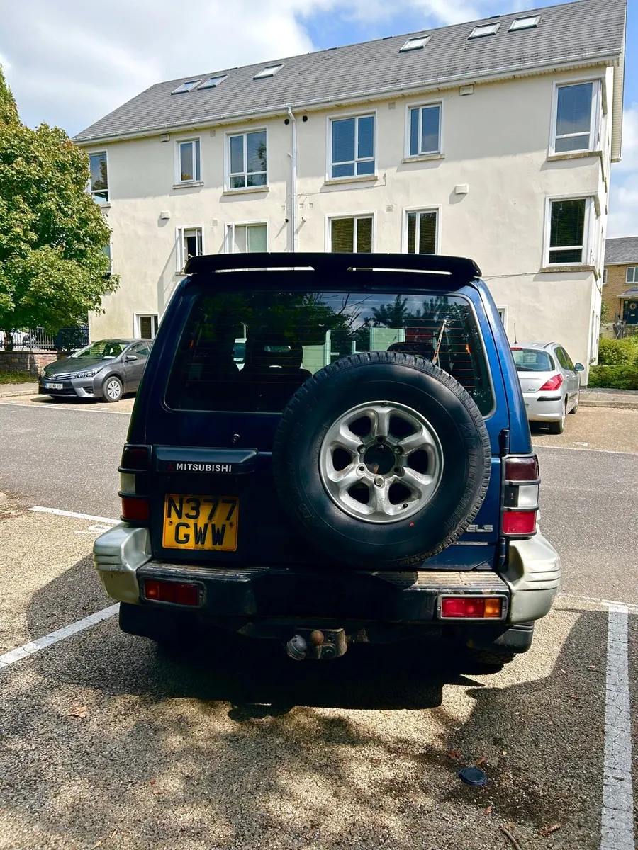 1995 Mitsubishi Pajero 2.5 td sunroof 76000 miles - Image 3