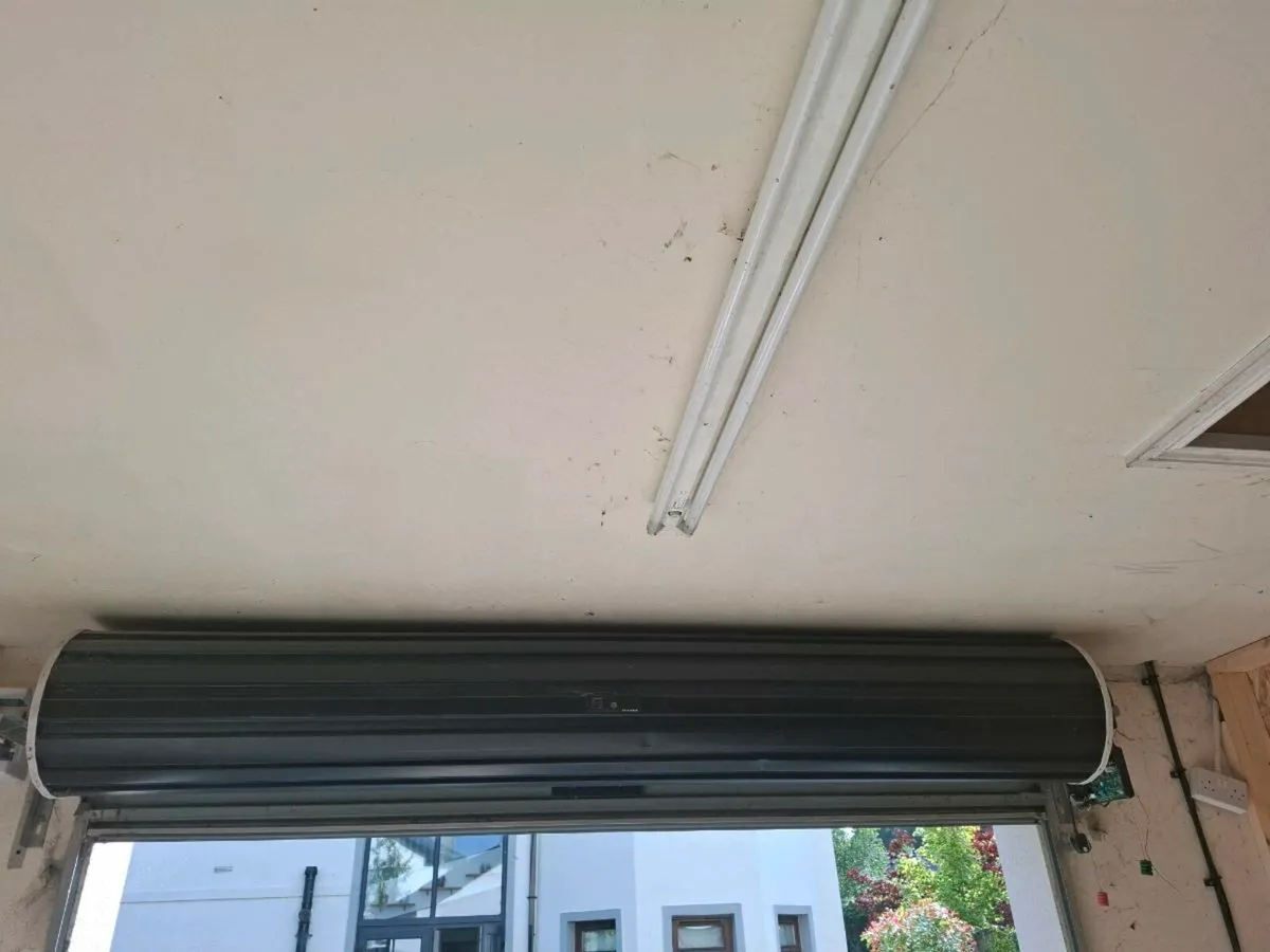 Rol a matic garage door - Image 3