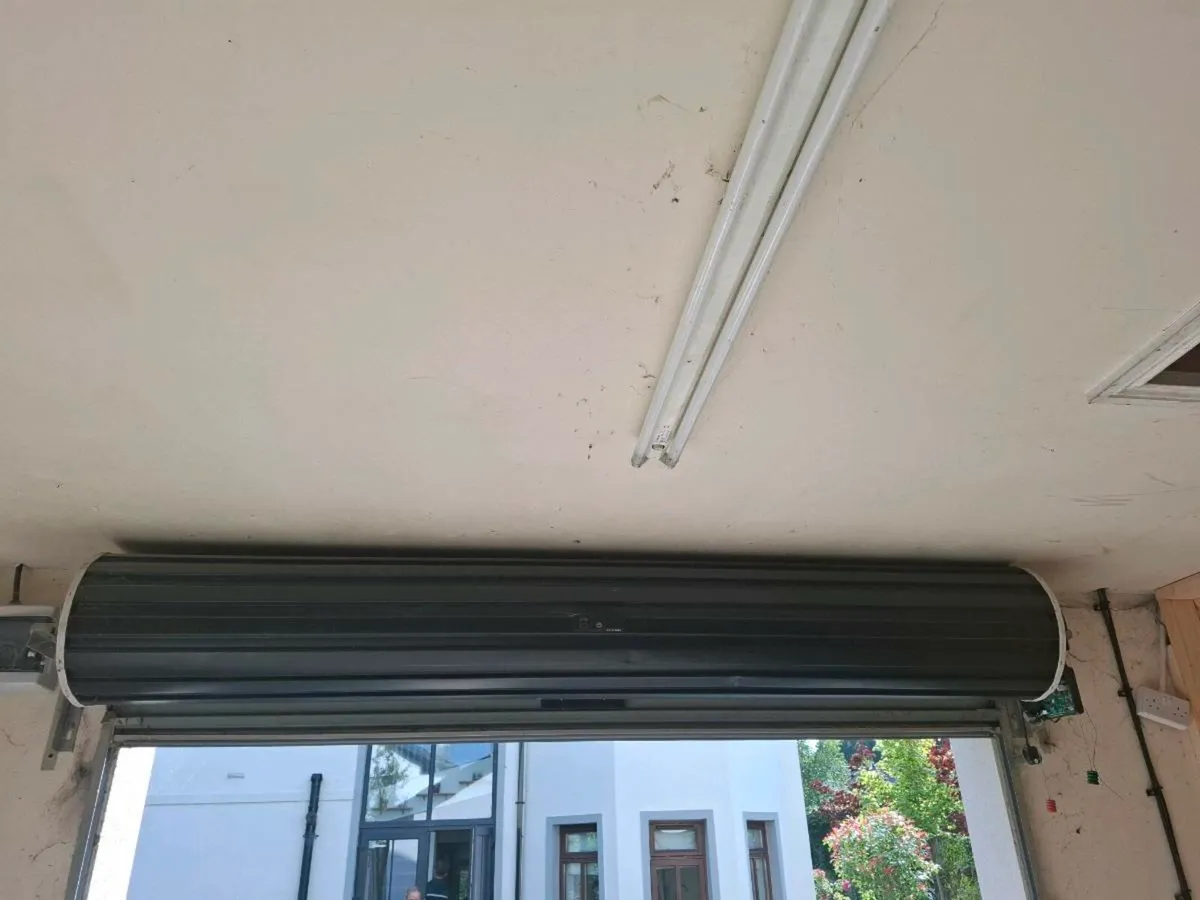 Rol a matic garage door - Image 4
