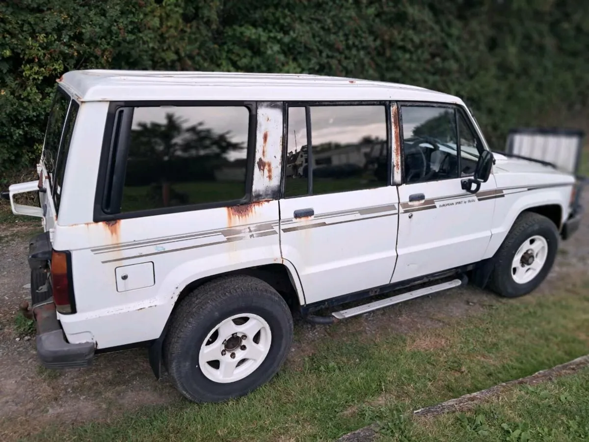 1990 isuzu trooper 2.8 irshmer bighorn - Image 2