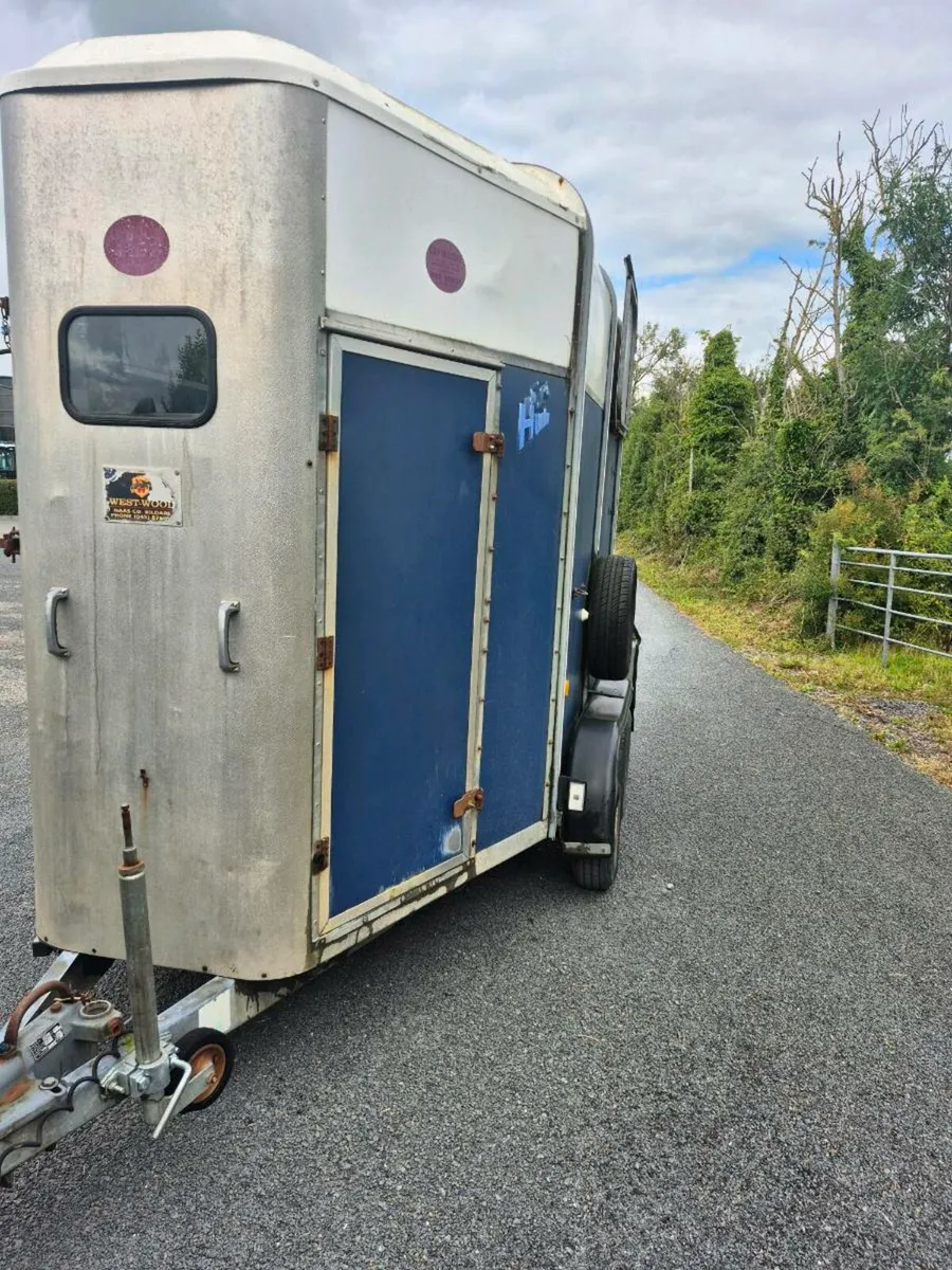 Horsebox 505 - Image 2
