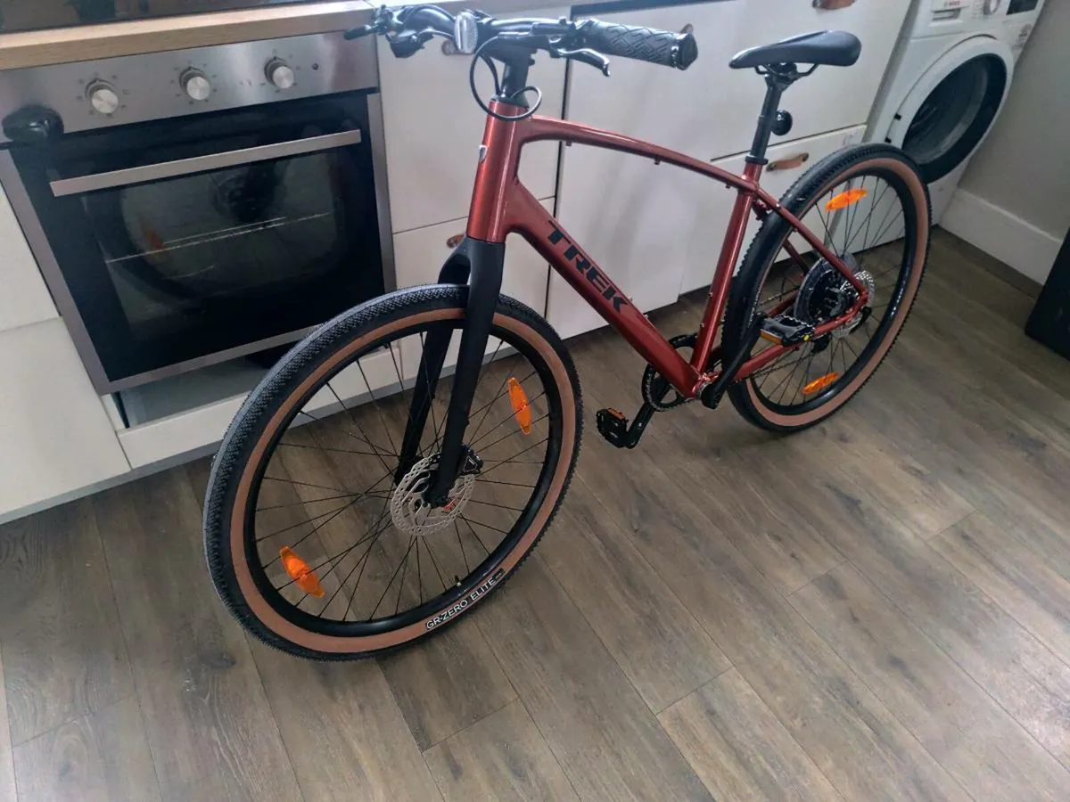 Trek Dual Sport 3 (BRAND NEW) - Image 1