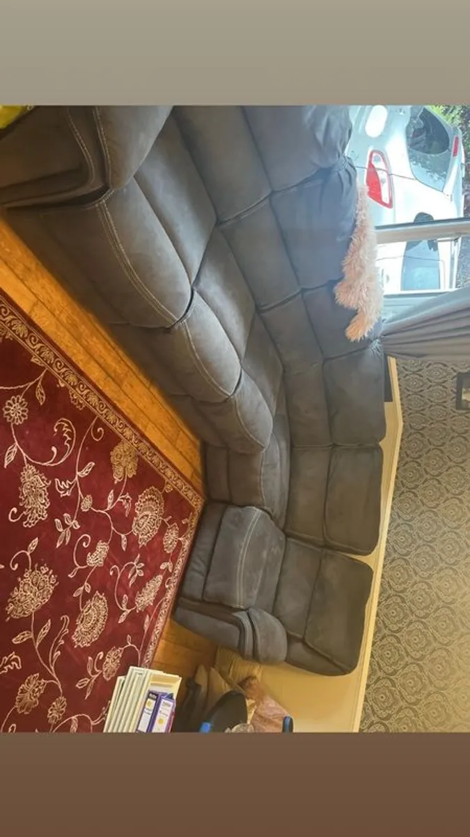 large corner sofa - Image 1