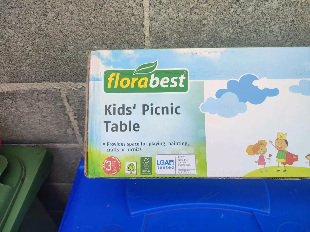 Kids Picnic Table - Image 2