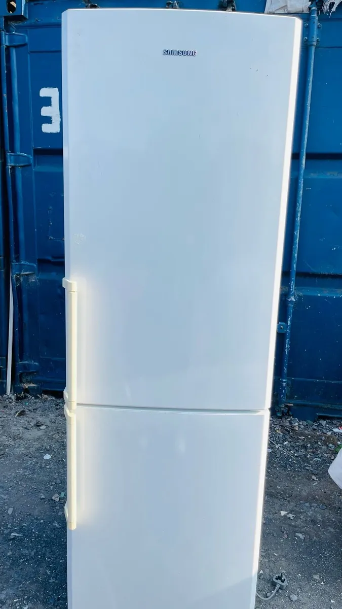 Samsung fridge - Image 1