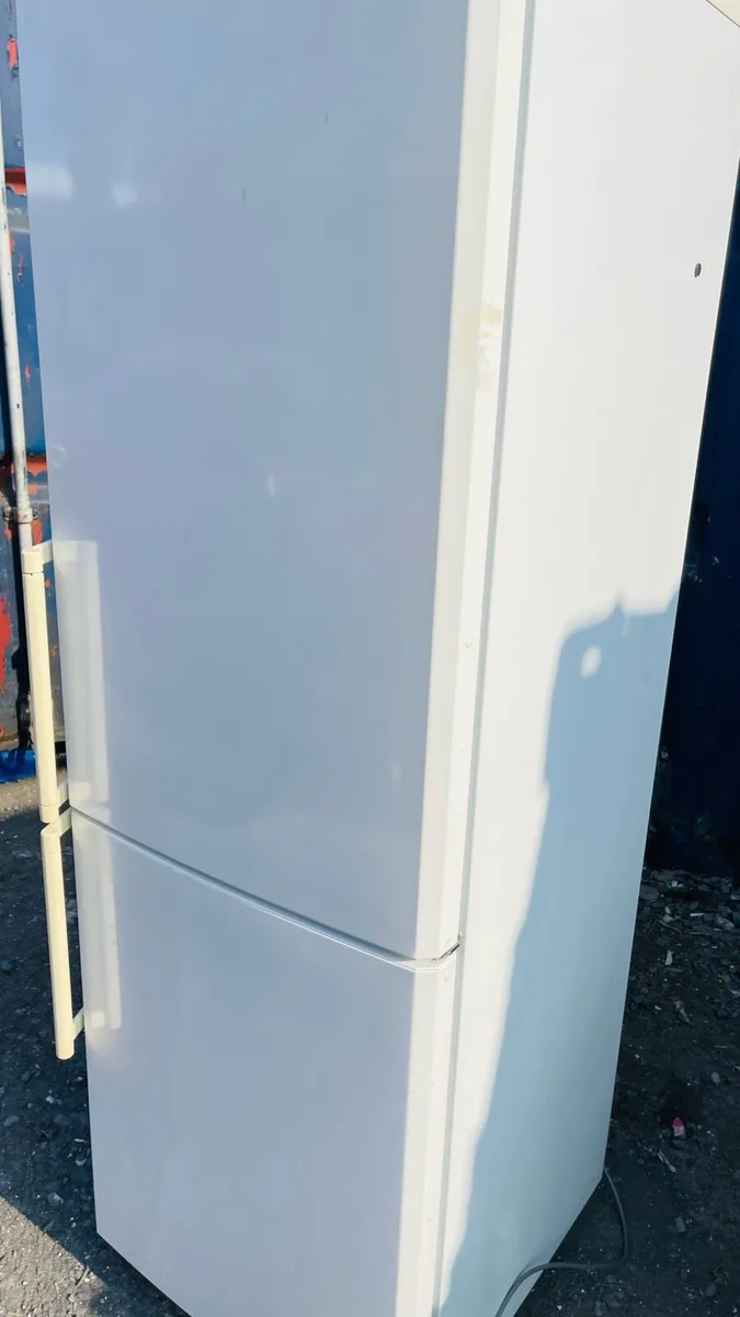 Samsung fridge - Image 4