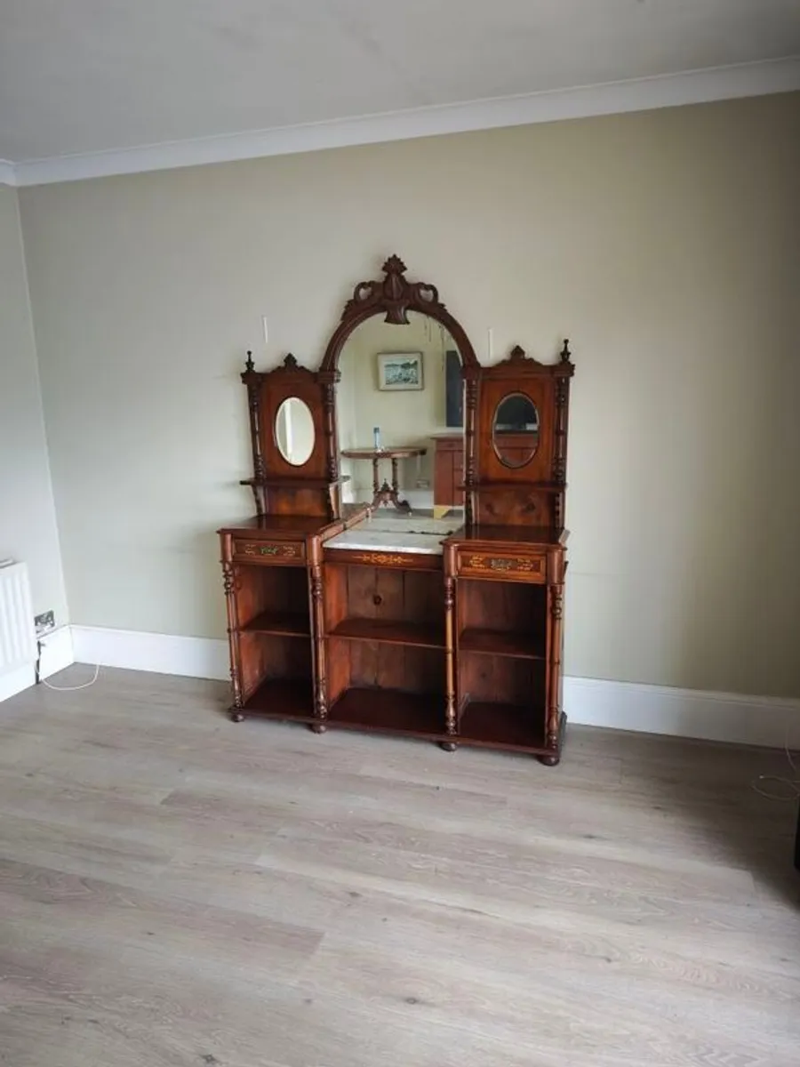 Presentation dresser - Image 2