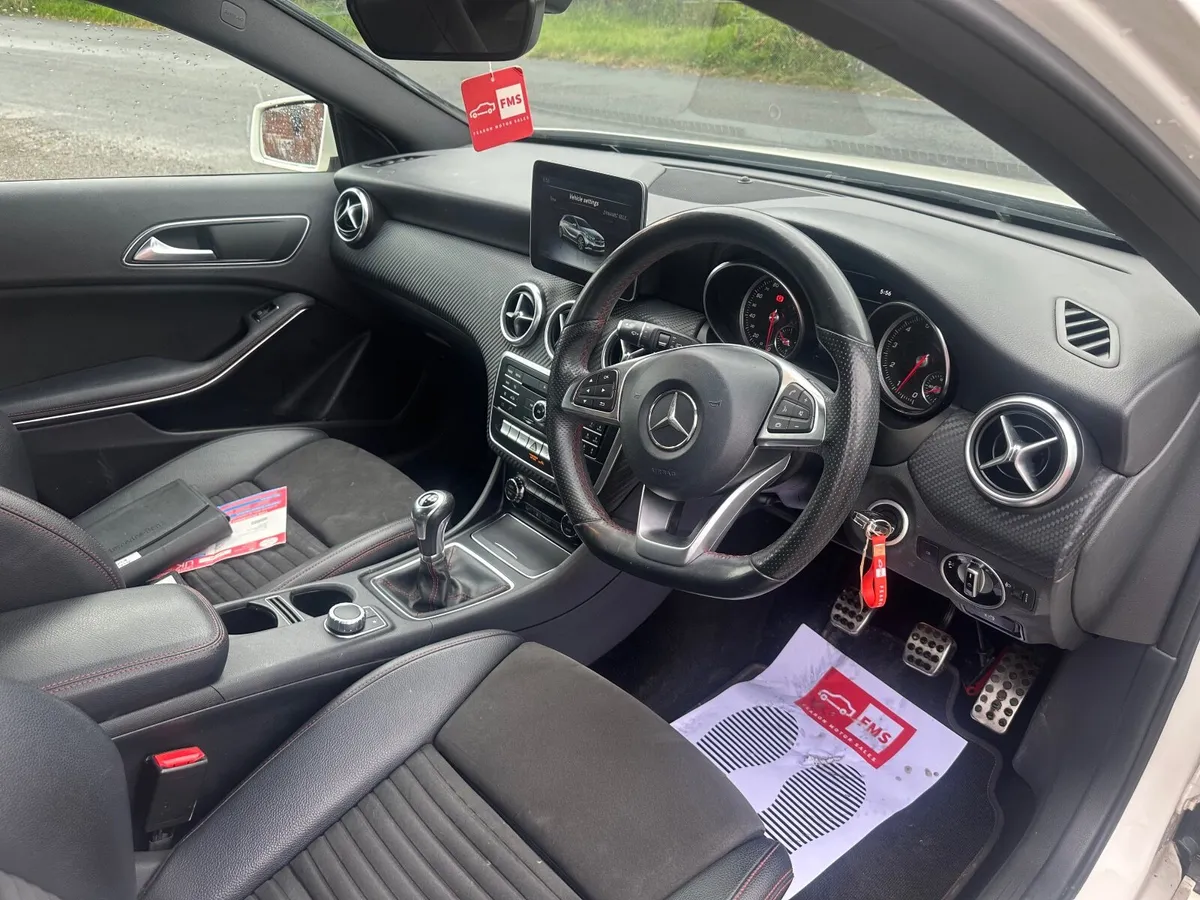 2017 Mercedes A160. Category N. - Image 3