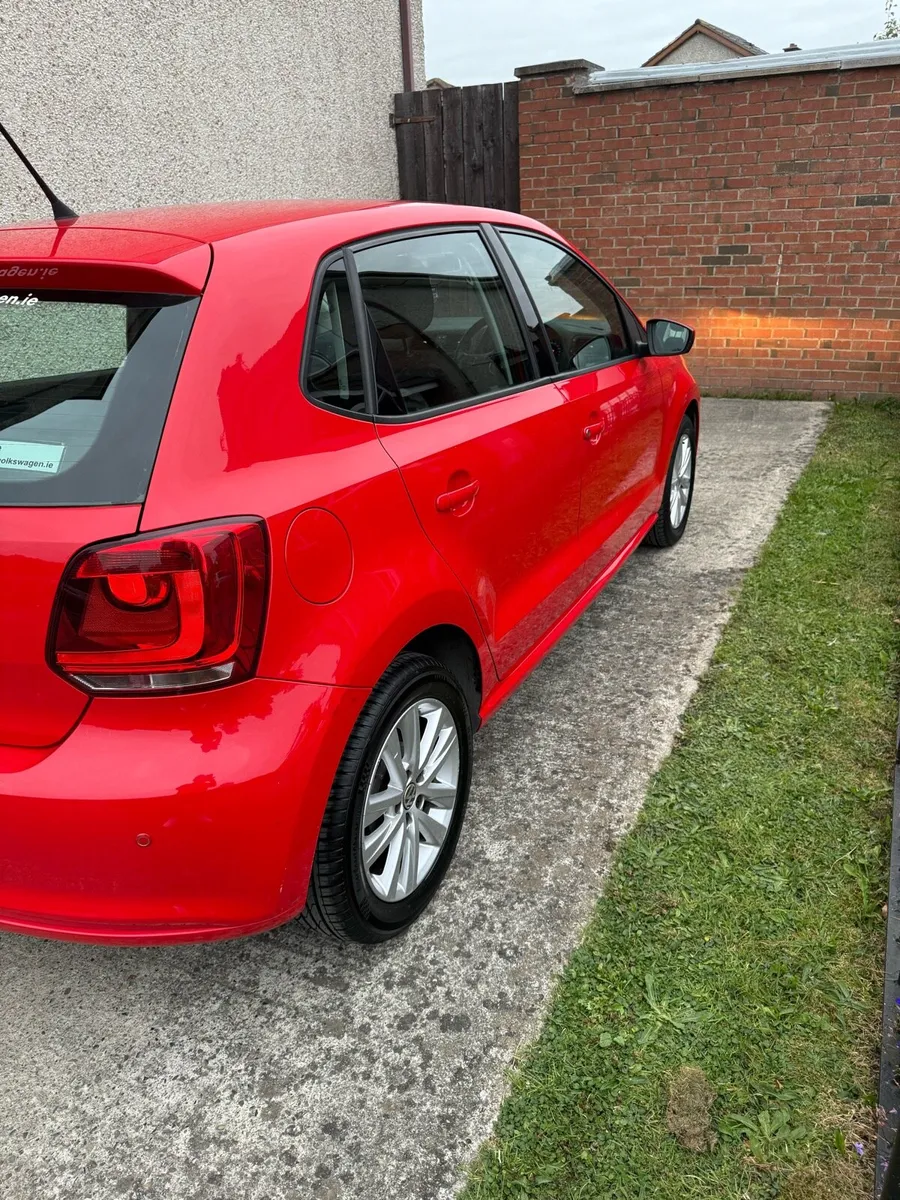 Volkswagen polo - Image 4