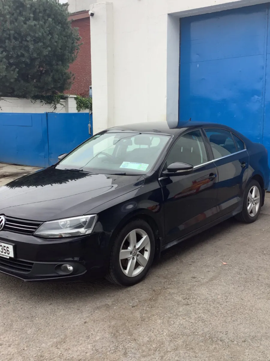 Volkswagen Jetta 2013 1.6TDI - Image 1