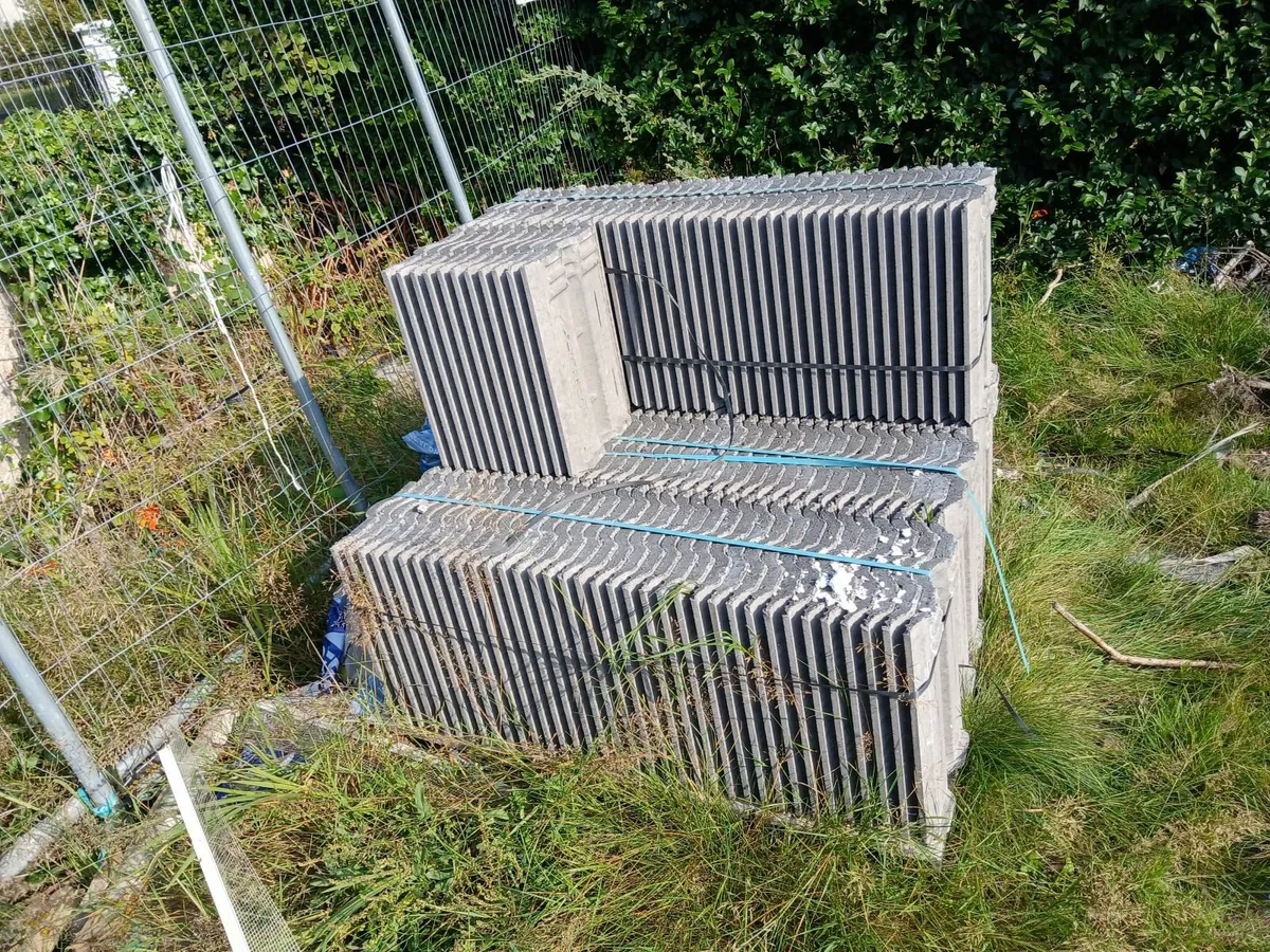 Free to take away - Roof Tiles - Image 2