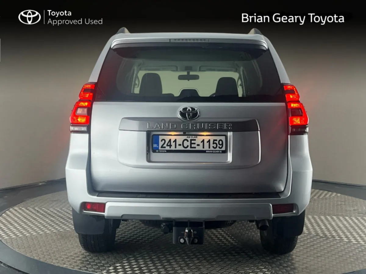 Toyota Land Cruiser LWB GX COMM AUTO - Image 4