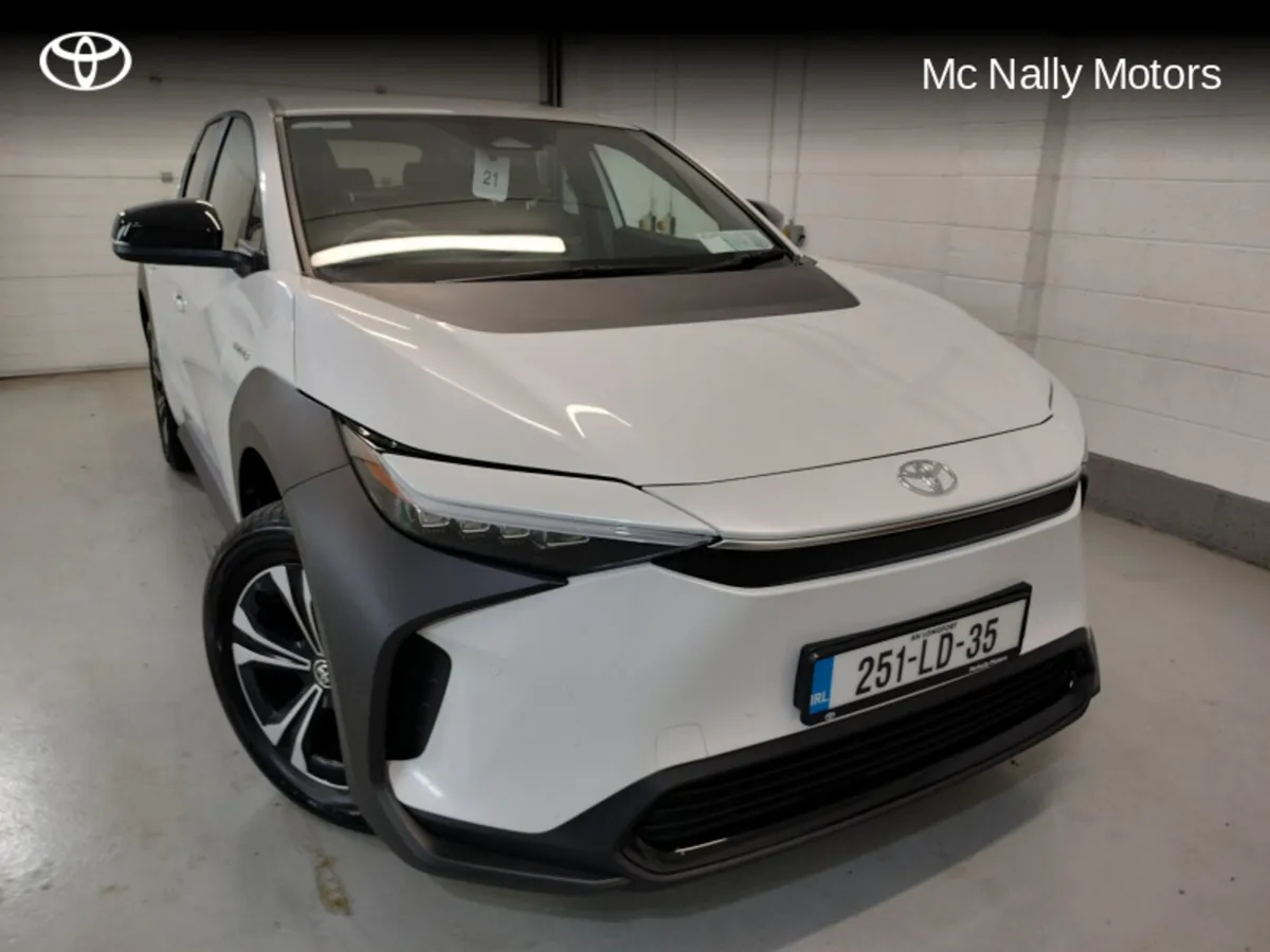Toyota bZ4X SPORT 11KW HEATED SEATS - Image 1
