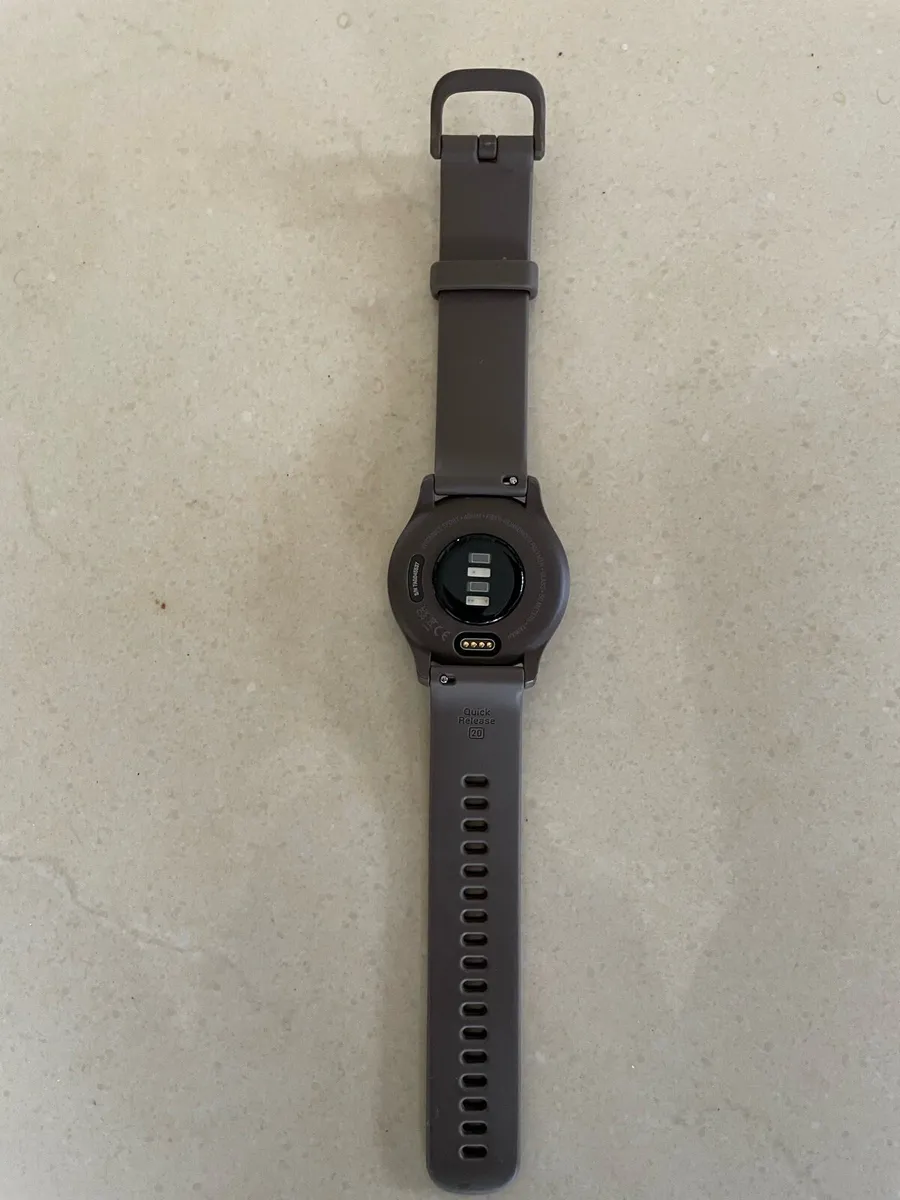 Garmin Vivomove Sport Cocoa Peach Gold - Image 3