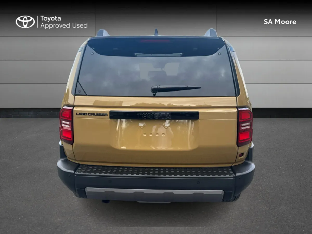 Toyota Land Cruiser 7 SEAT PLATINUM - Image 4