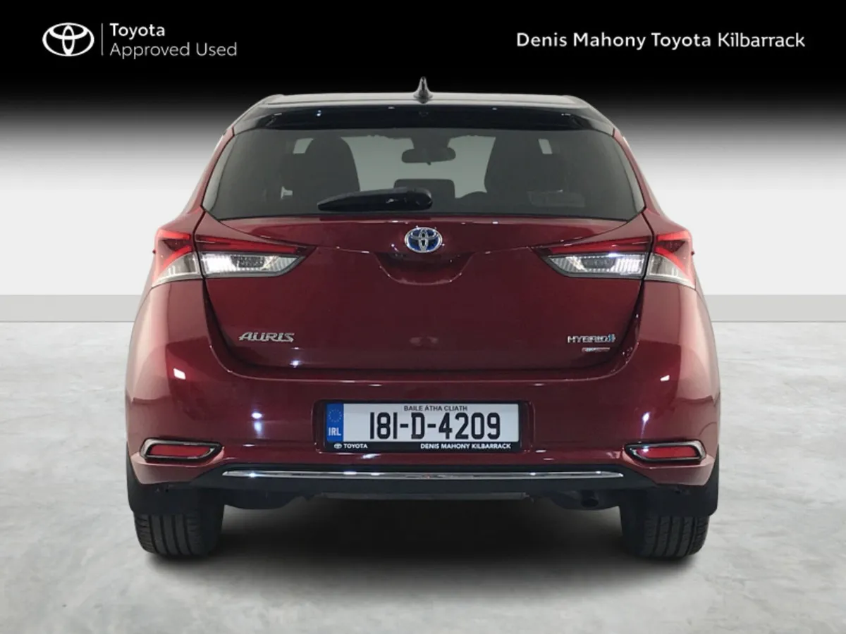 Toyota Auris HYBRID LUNA SPORT - Image 4