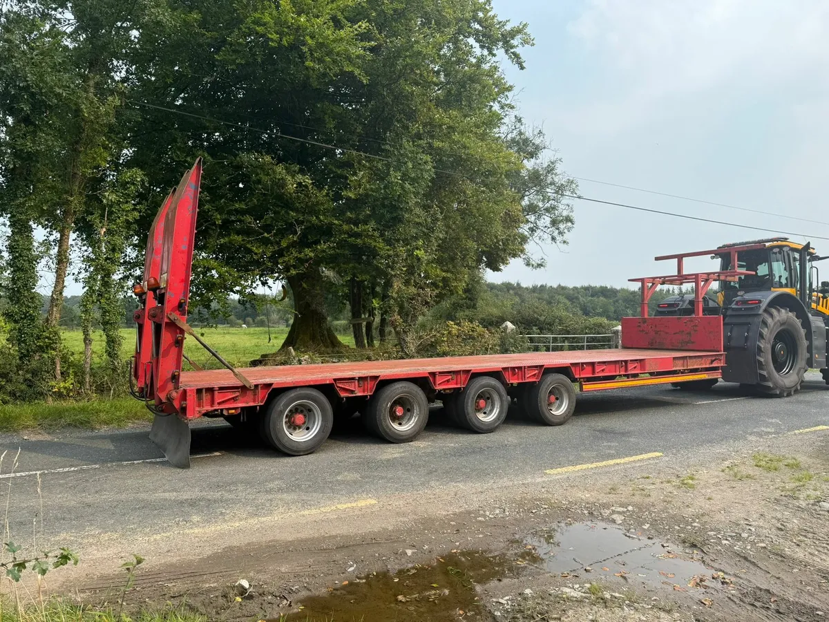 Low loader - Image 1