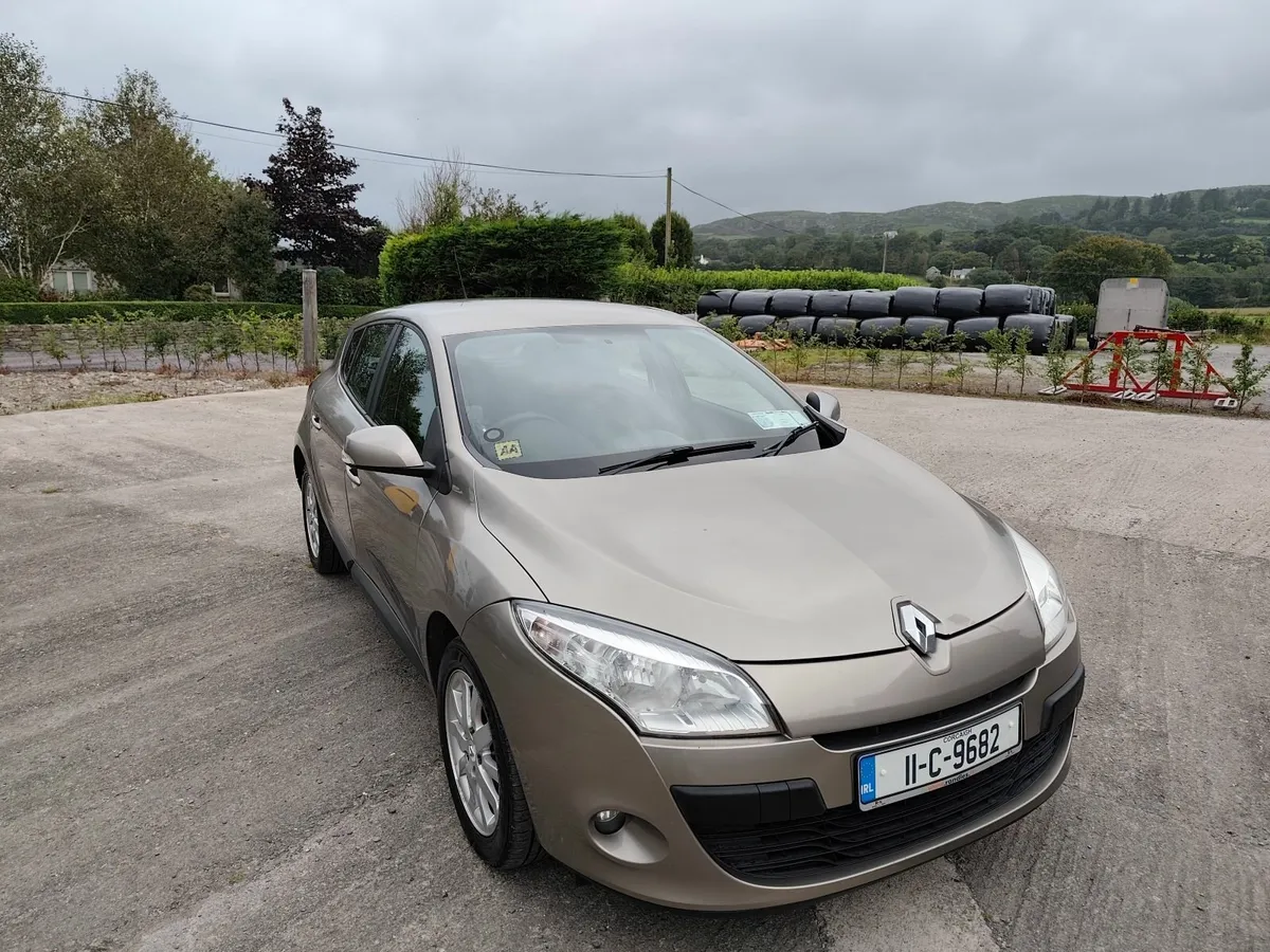 Renault Megane 2011 - Image 1