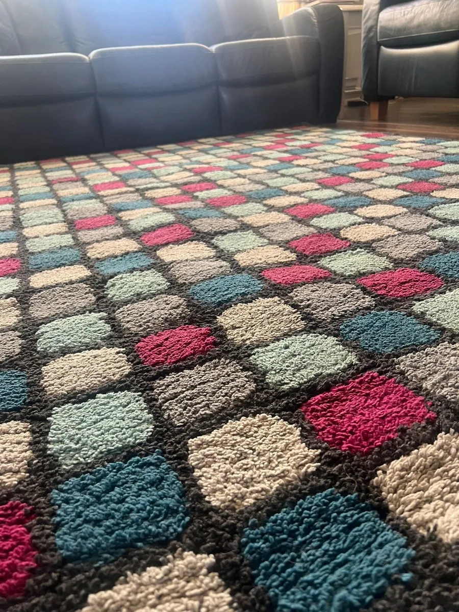 Living room rug - Image 3