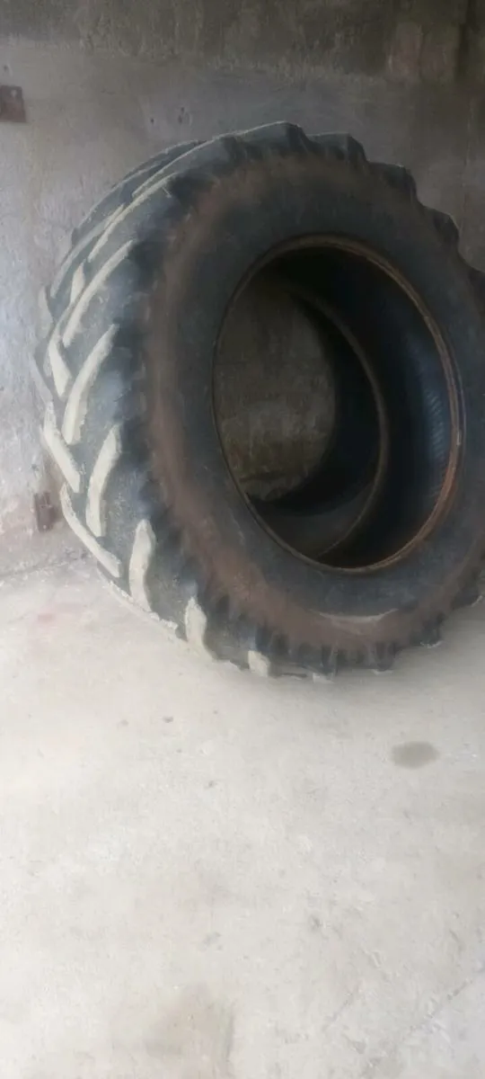 18.4 R 38 tyres - Image 2