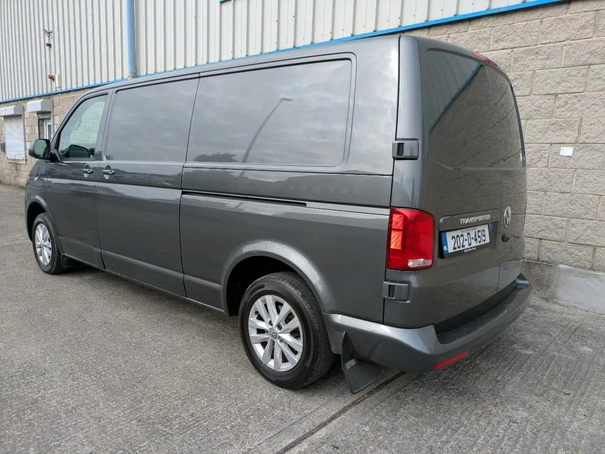 Volkswagen Transporter Highline LWB 150 hp - Image 2