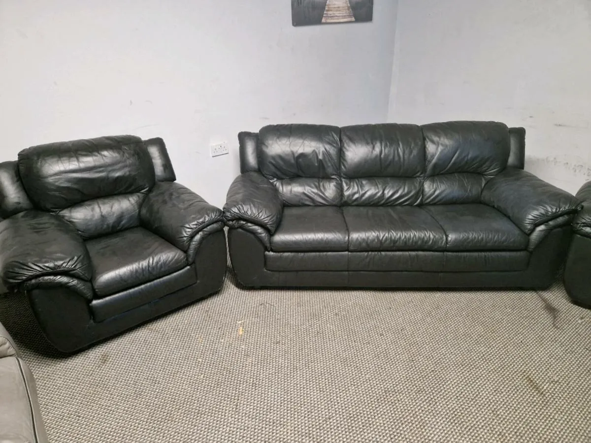Sofas - Image 3