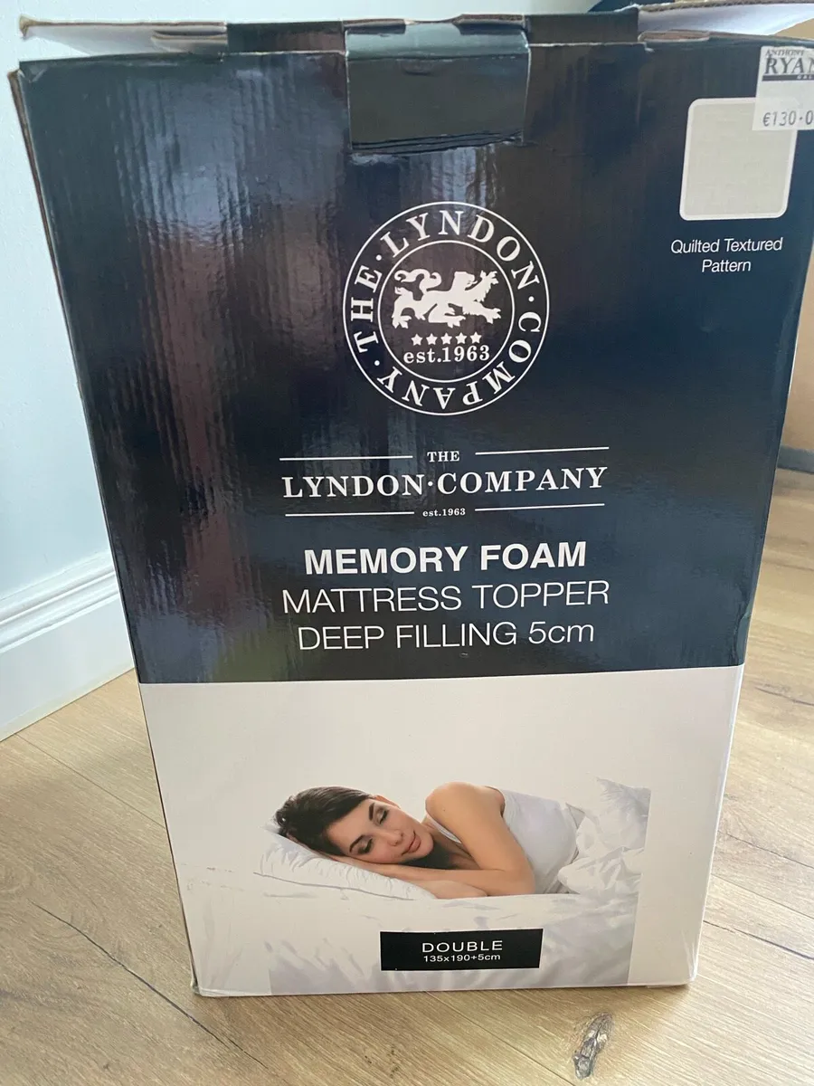 Memory foam mattress topper