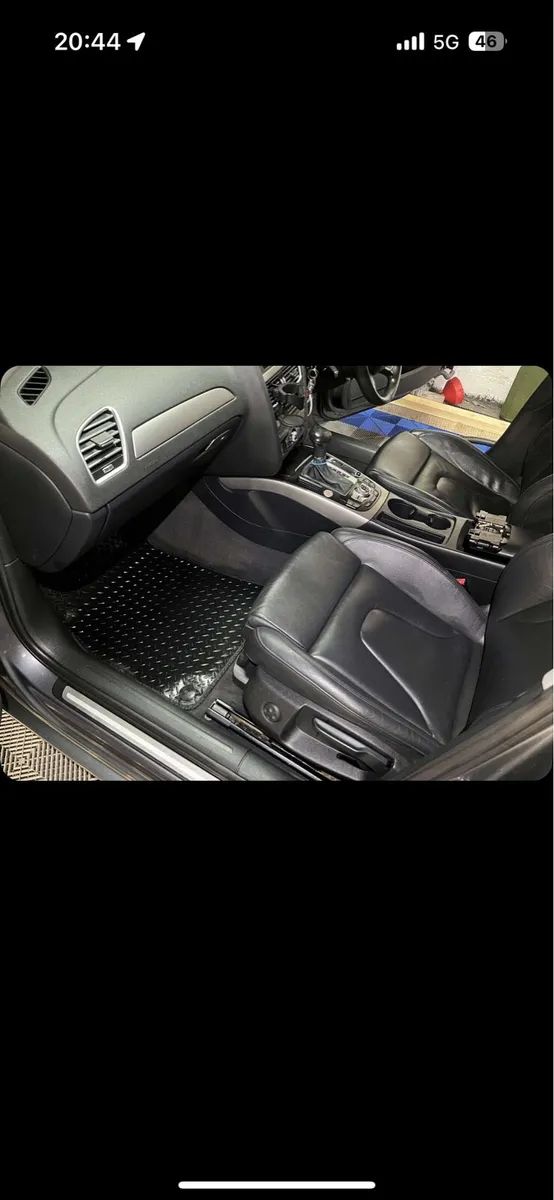 Audi A4 2.0L - Image 4