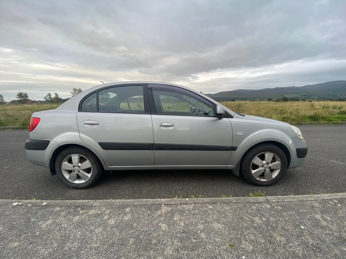 2010 KIA RIO - Image 2