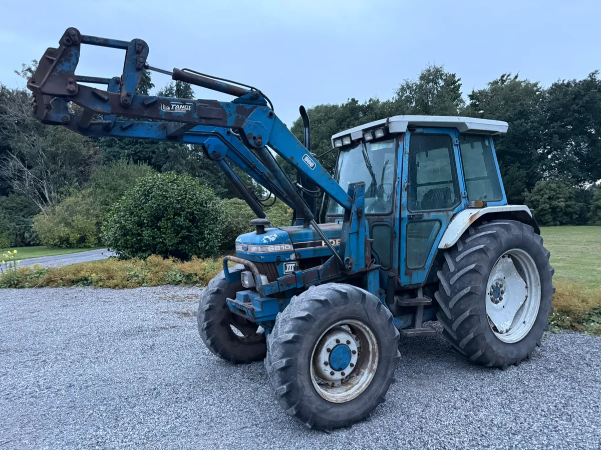 1991 Ford 6810 C/w loader SQ €11950 No Vat - Image 1