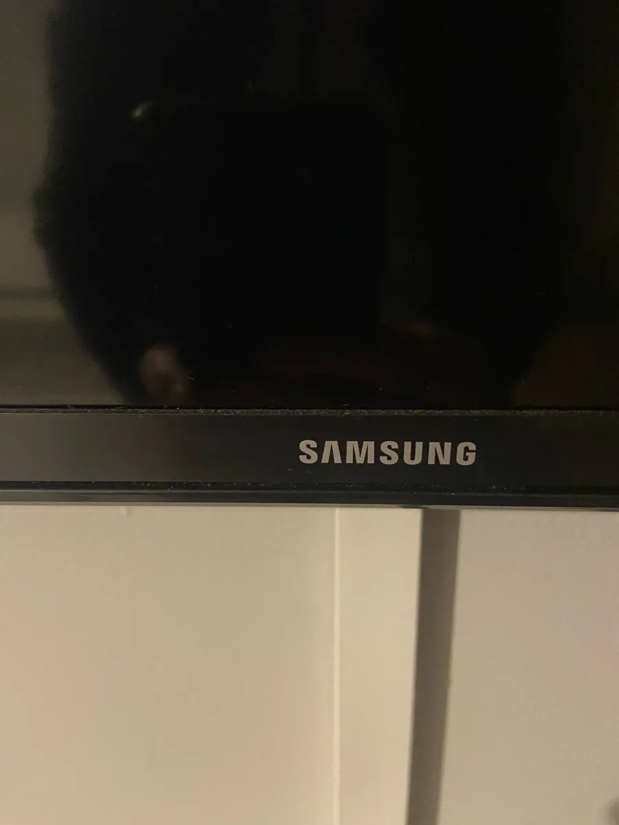 Samsung TV 58 Smart TV (6 series ) - Image 3