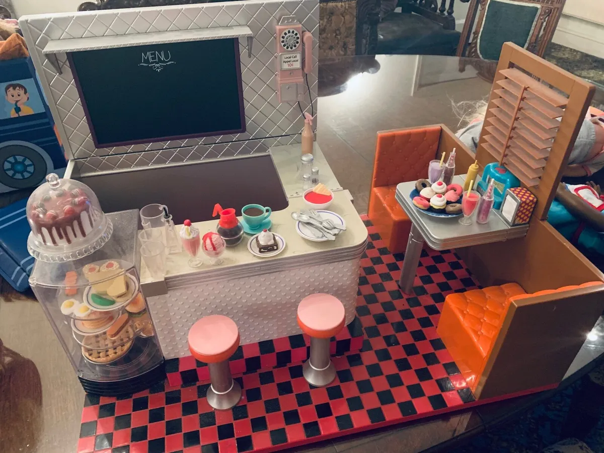 Our generation retro diner - Image 1