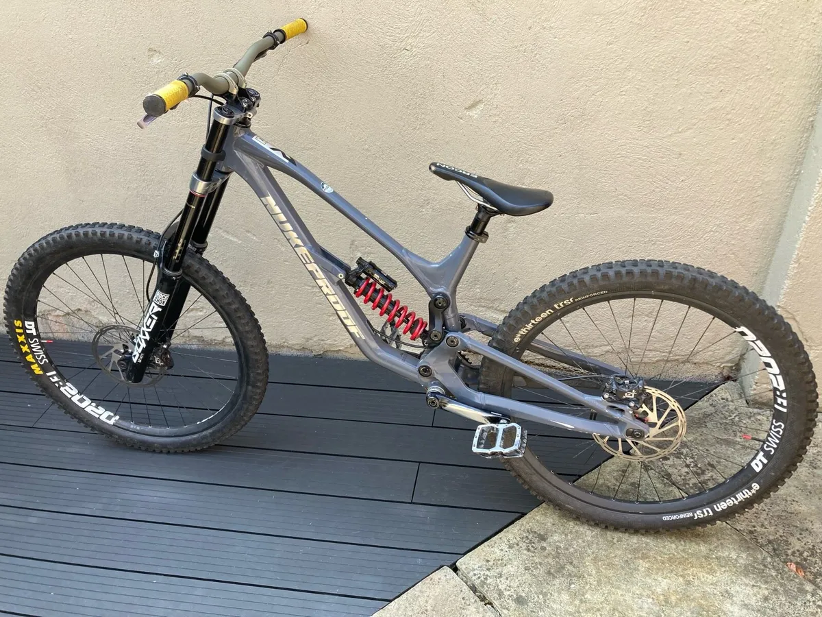 2022 Nukeproof Dissent - Image 4