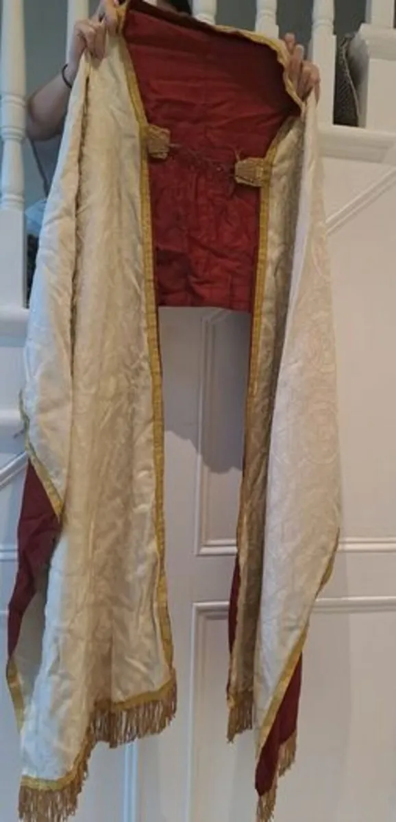 Vintage Humeral Veil - Image 1