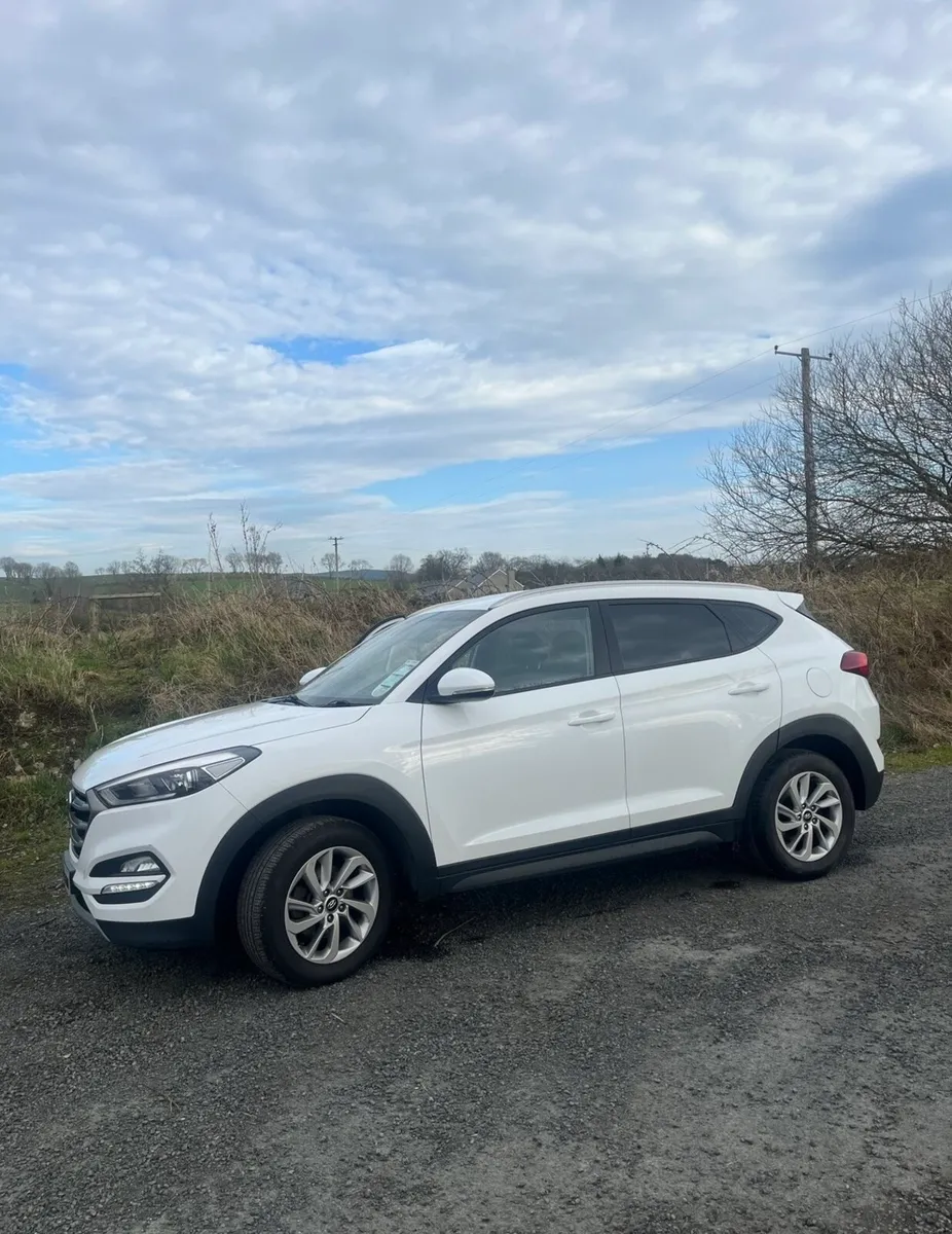 Hyundai Tucson 2017 - Image 2
