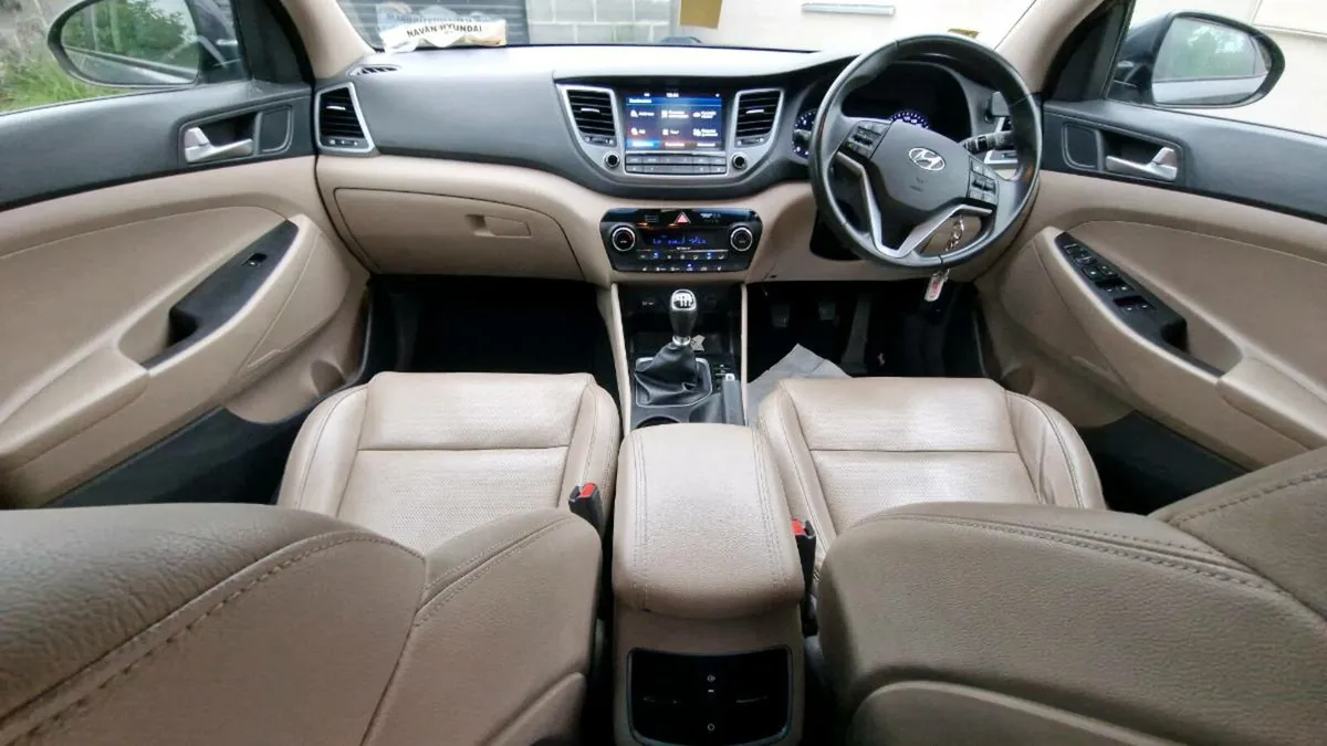 🔵2017 HYUNDAI TUSCON 1.7TOP SPEC NCT +TAX🔵 - Image 3