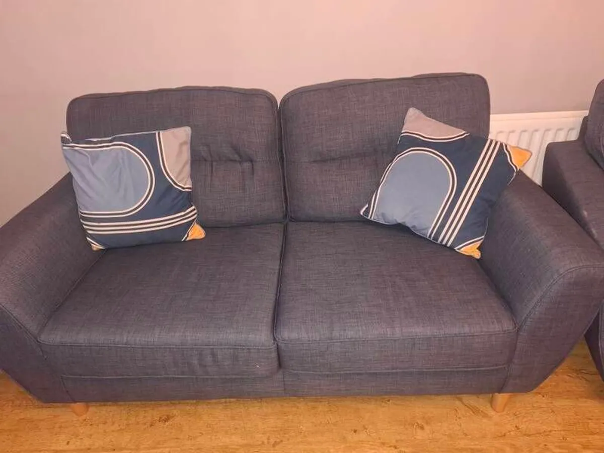 sofa - Image 3