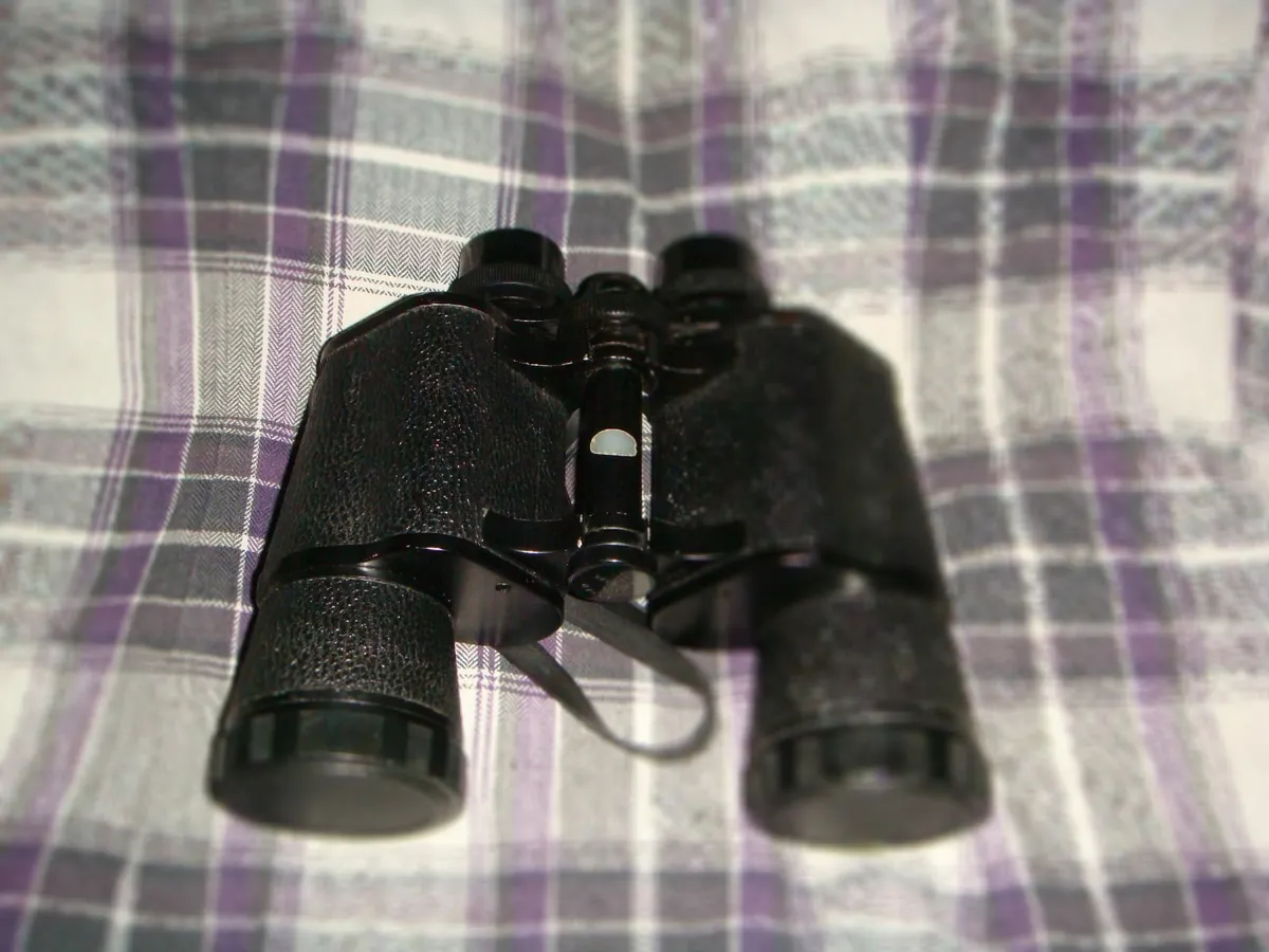 binoculars made in Japan, gold coin+ gold cameo - Image 1