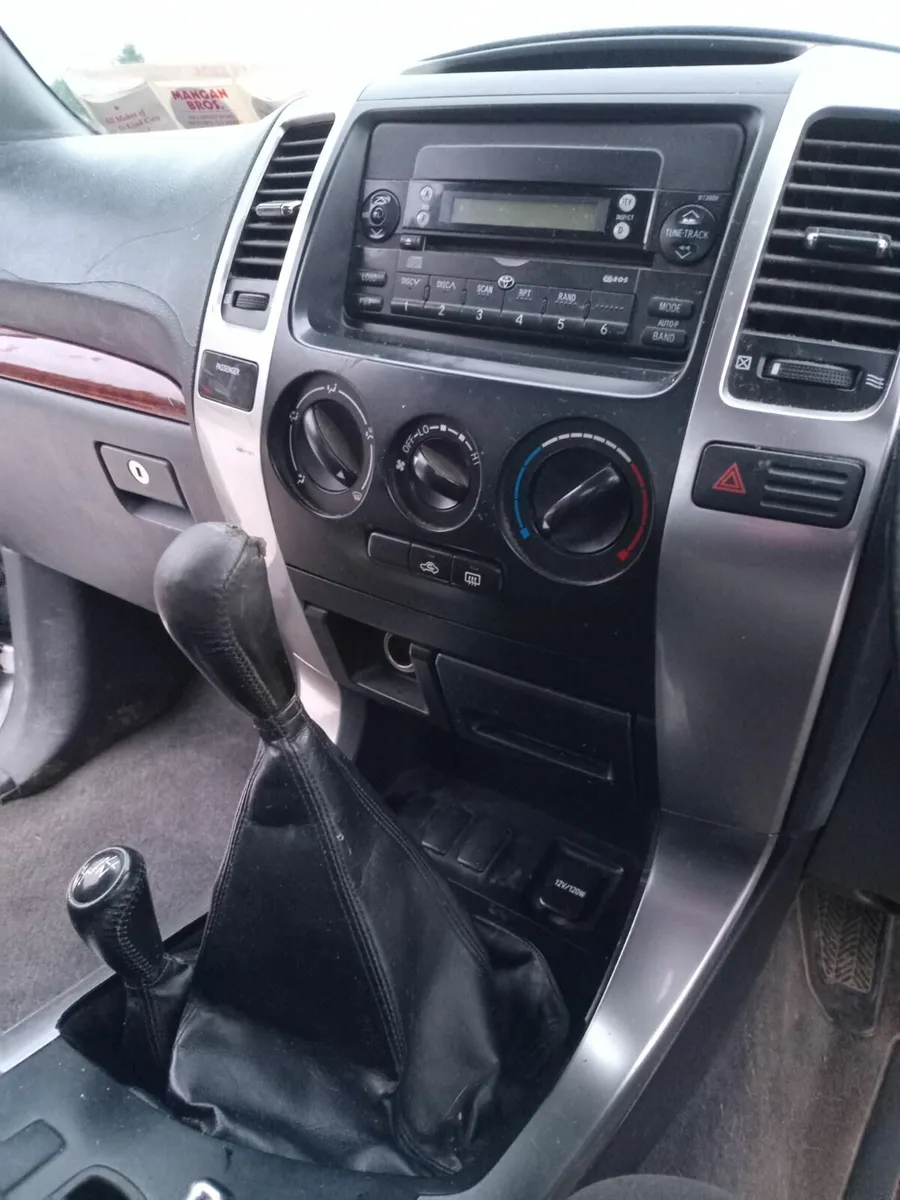 Toyota Landcruiser - Image 4