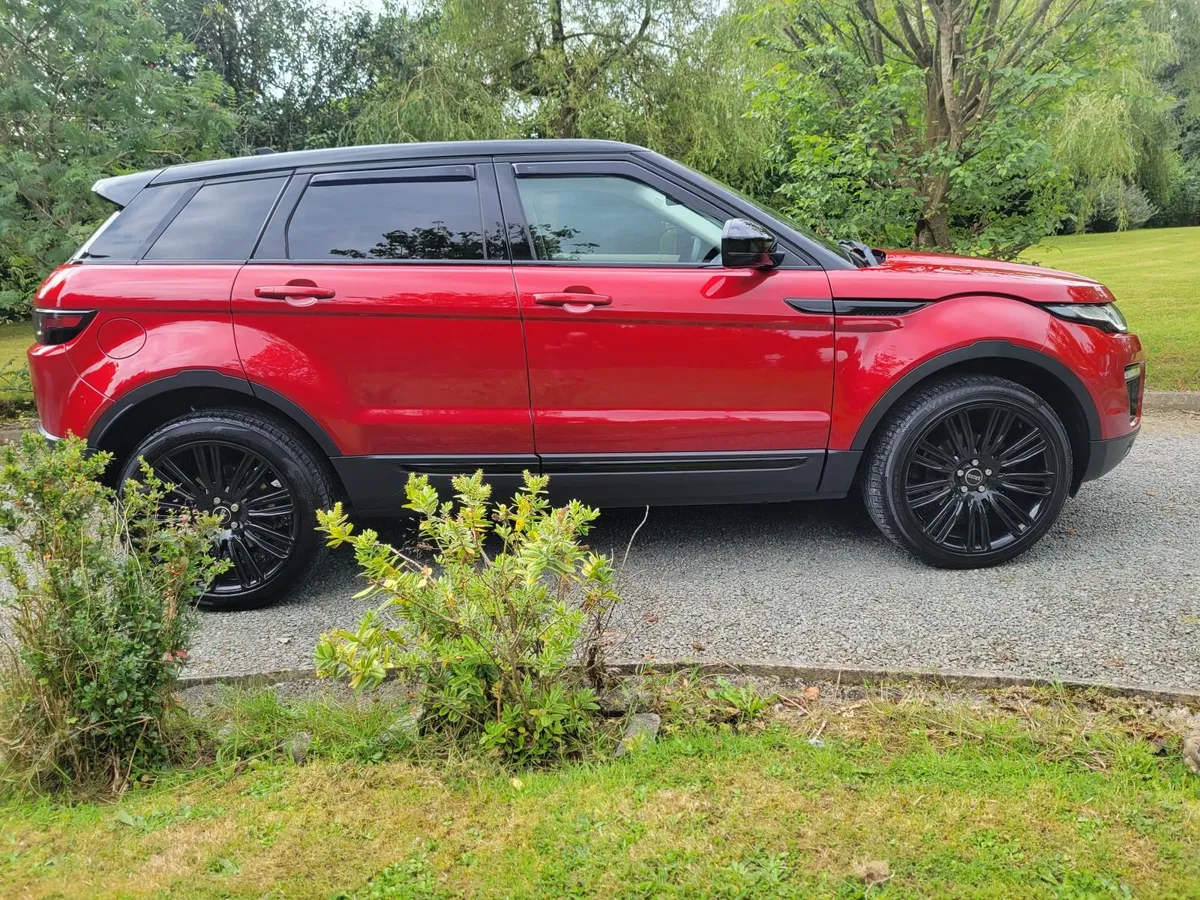 Land Rover Range Rover Evoque 2015 - Image 2