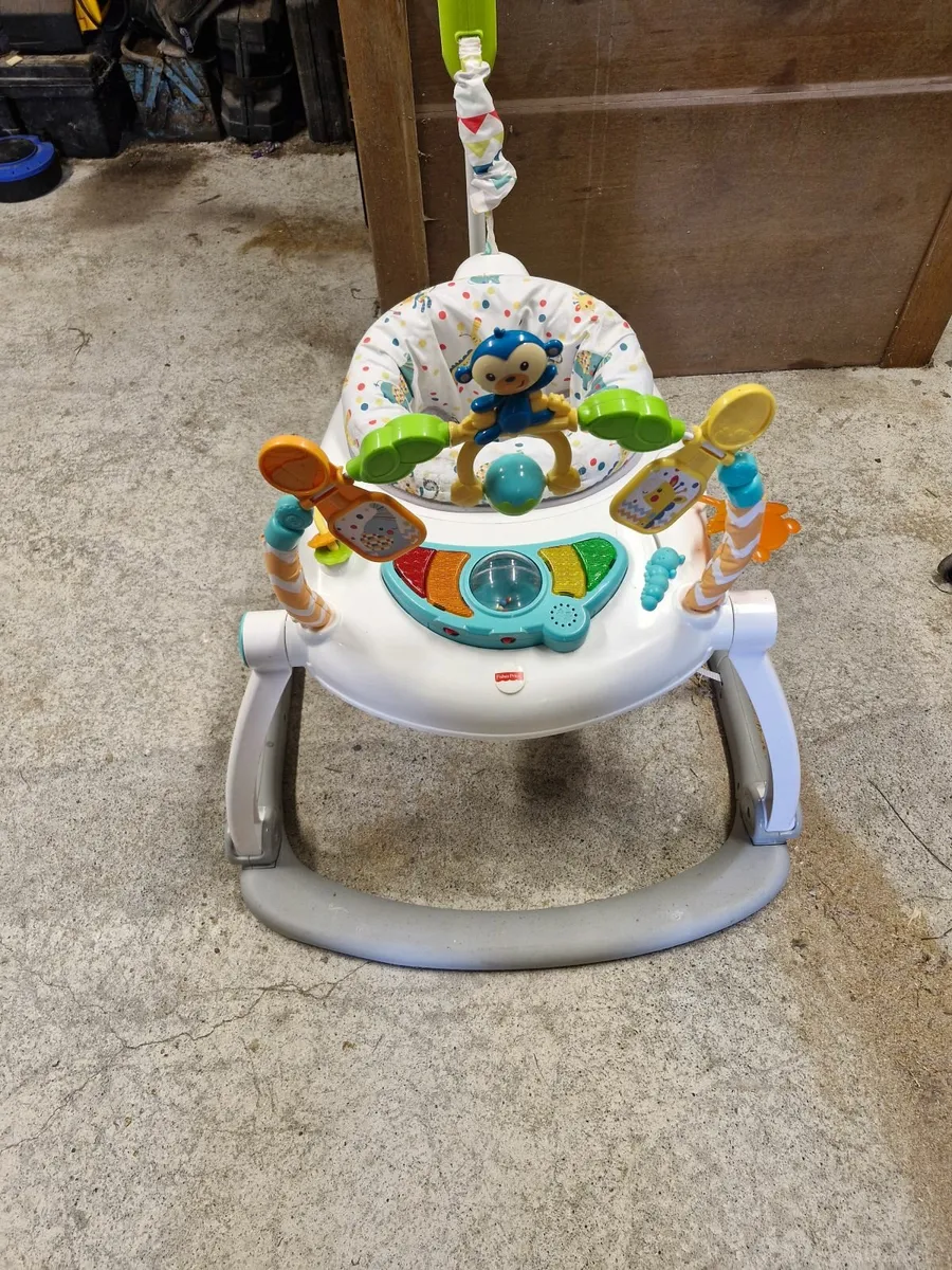 Fisher price baby bouncer