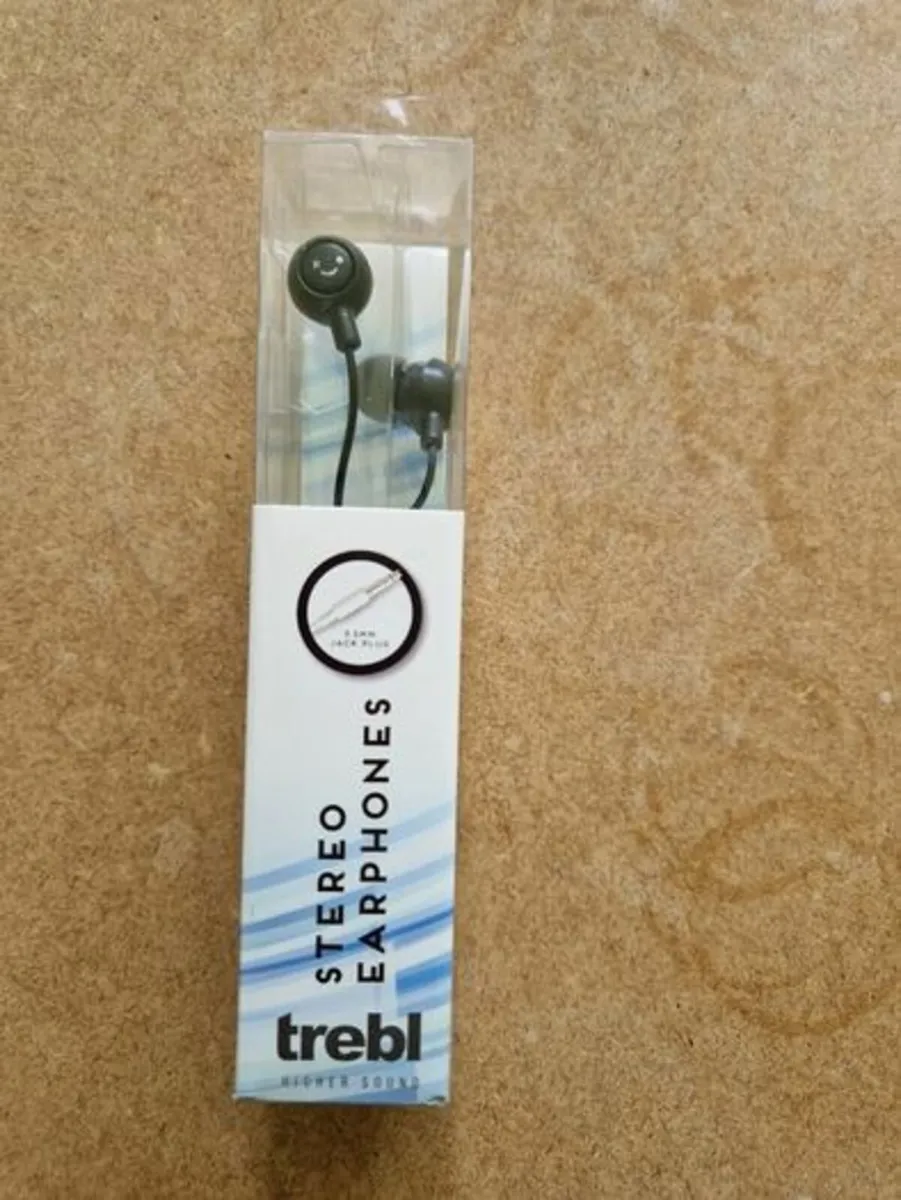 BRAND NEW & SEALED Trebl Sttereo Headphones - Image 1