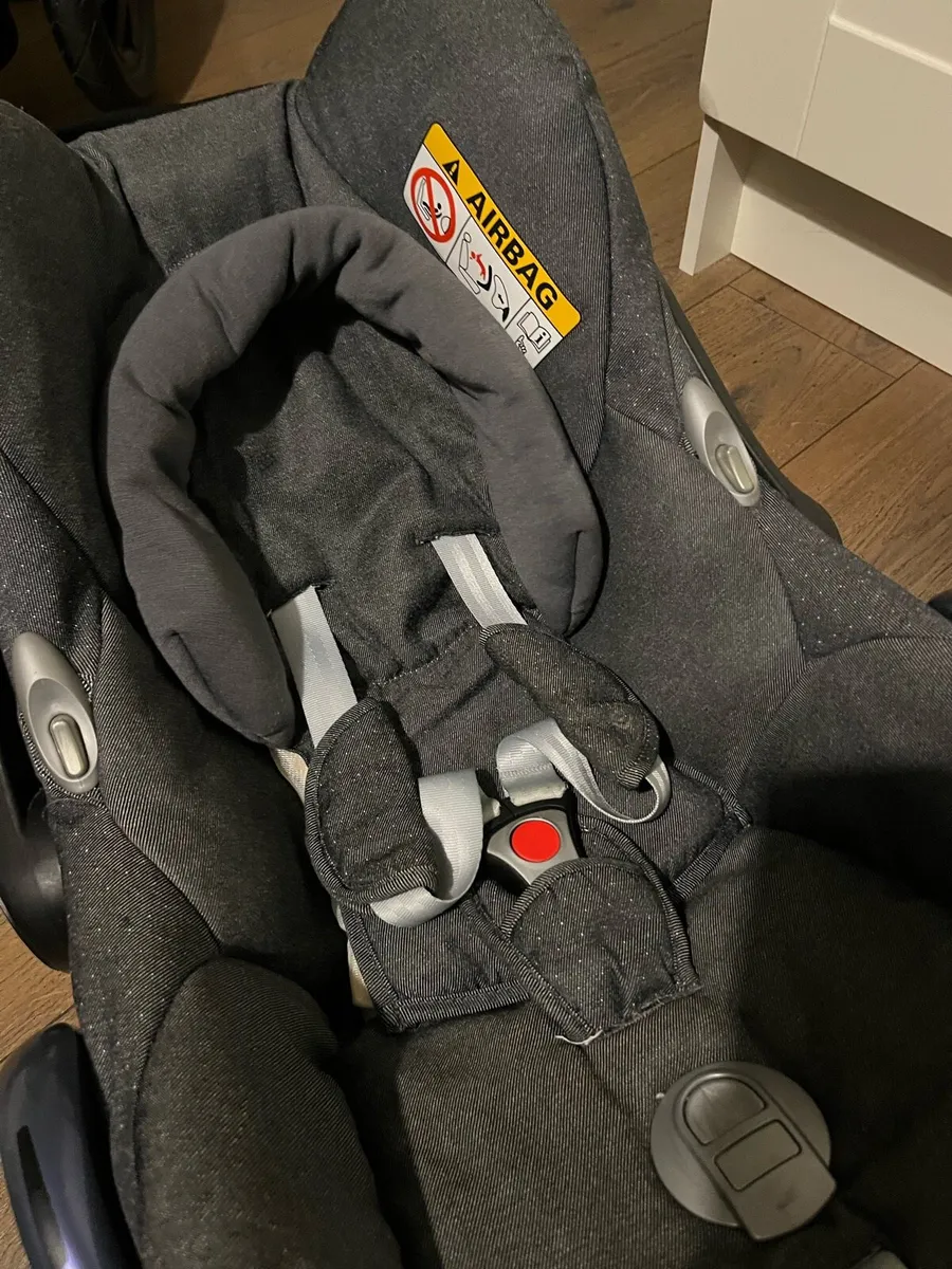 Quinny Buzz Extra buggy bundle - Image 3