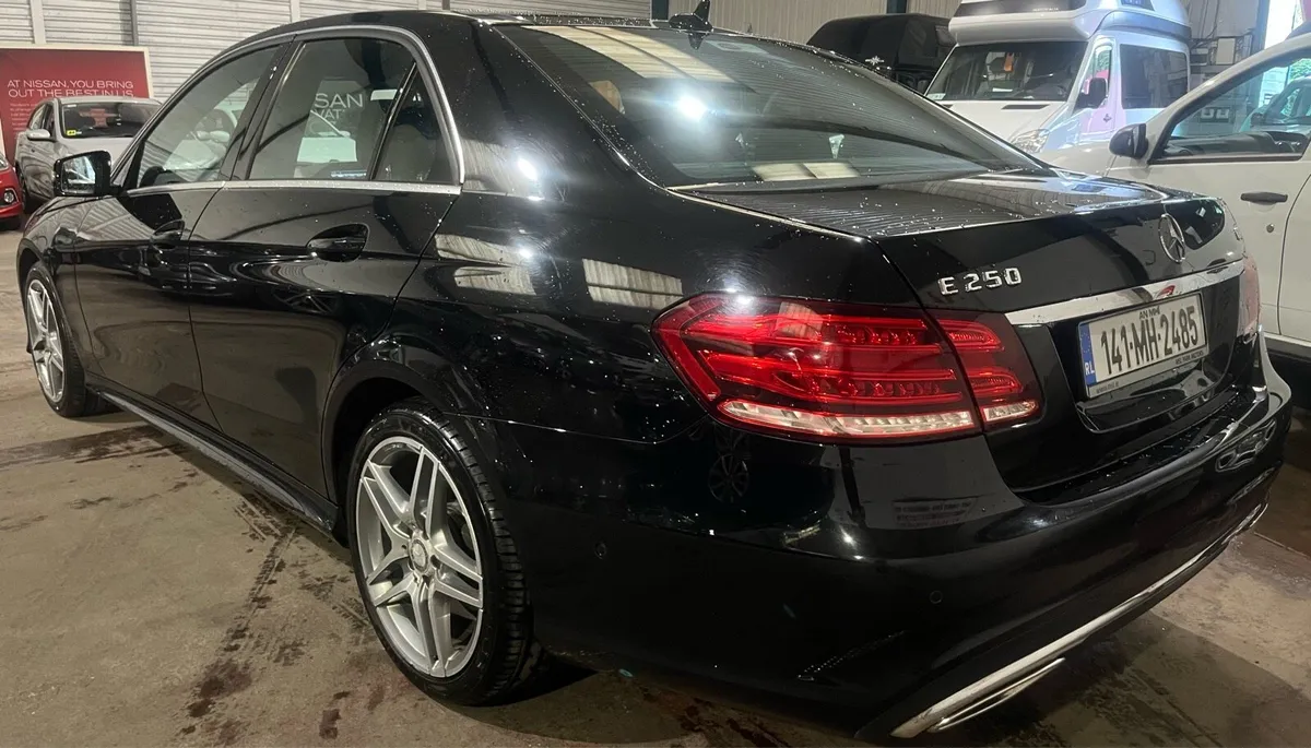 2014 MERCEDES E250 AMG LINE // LOW KMS NCT PASSED - Image 4