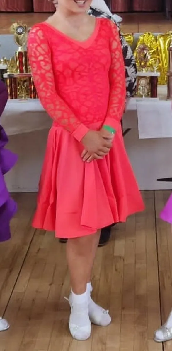 Latin juvenile dress