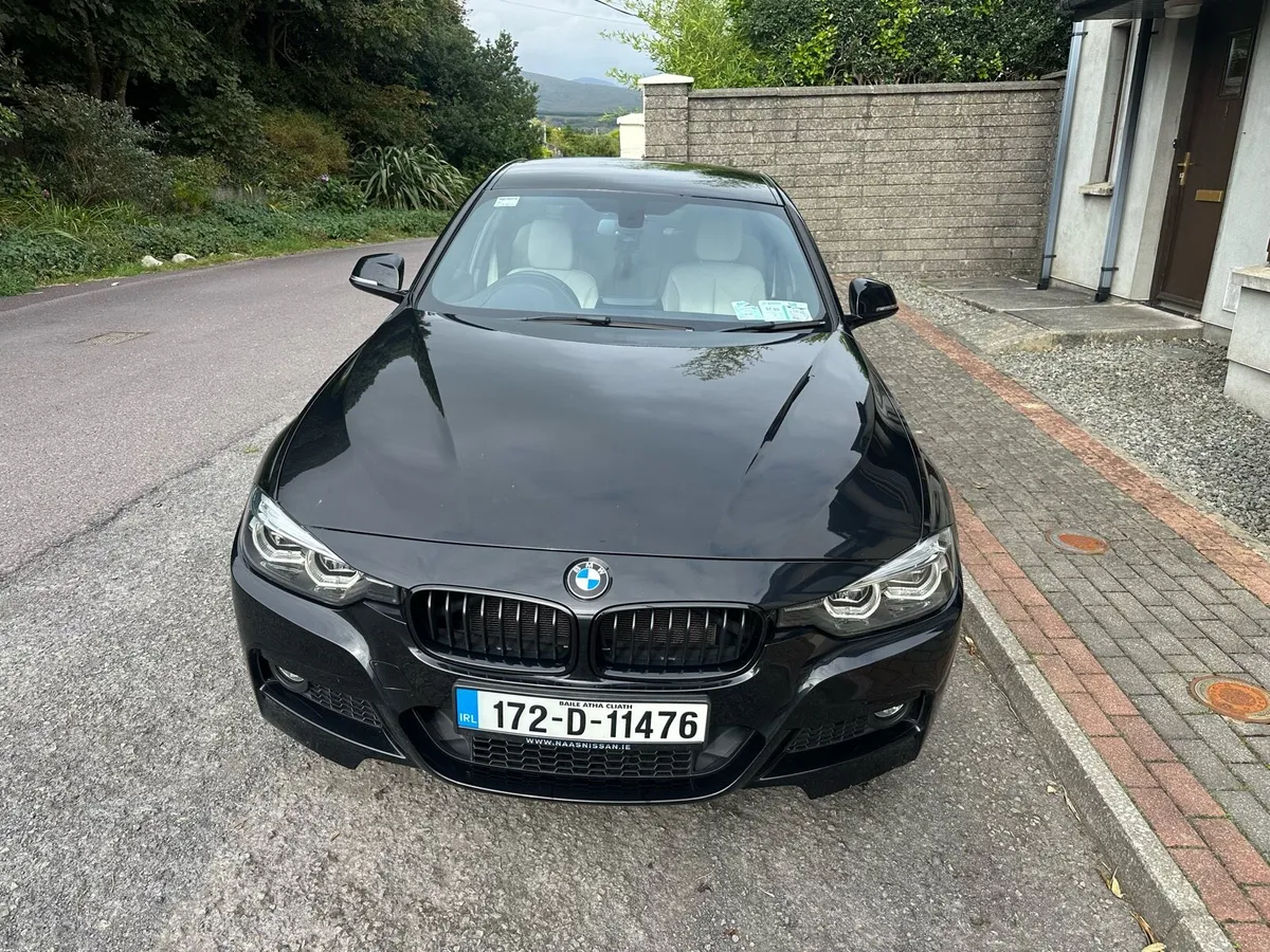BMW 320i - Image 1