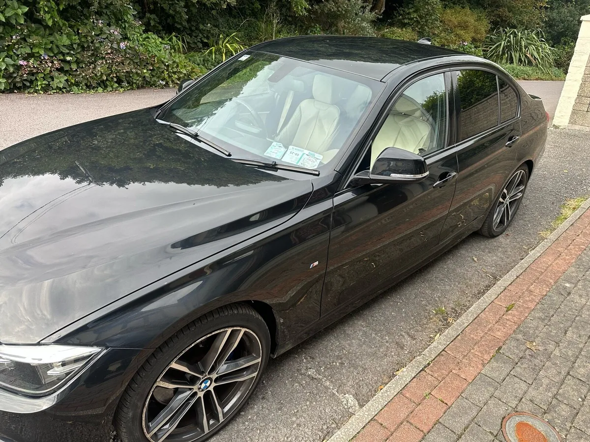 BMW 320i - Image 4