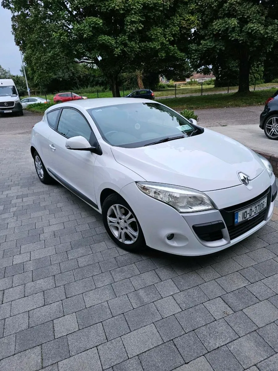 Renault megane 1.5 d  only 139 km - Image 1
